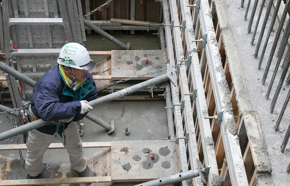 型枠工事