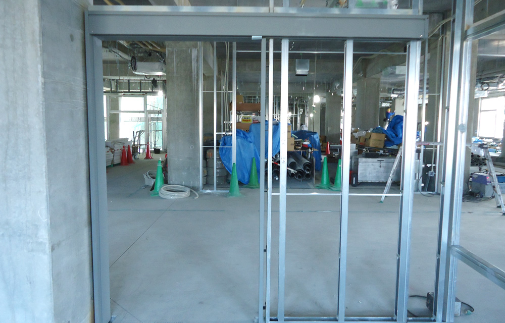 金属製建具工事